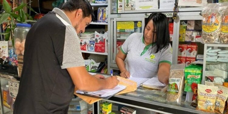 Alza del IVA, contribuciones temporales y autorretenciones en renta impulsan recaudación tributaria en Ecuador
