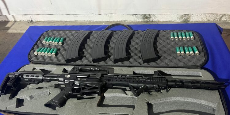 Policía rescató a dos personas que fueron secuestradas