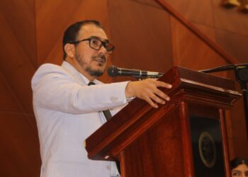 Rector de la UTMACH rindió informe sobre dos años de gestión