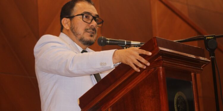 Rector de la UTMACH rindió informe sobre dos años de gestión