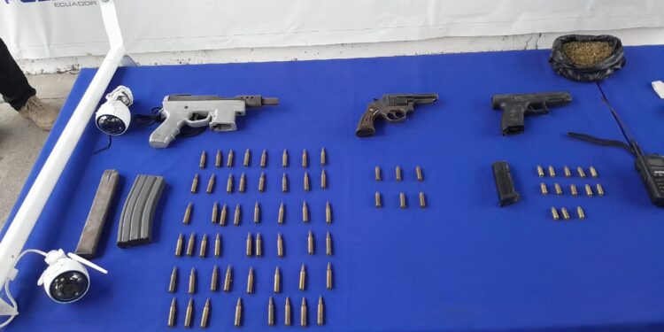 Detenidos, armas de fuego y sustancias ilícitas, dejó operativo en Puerto Bolívar