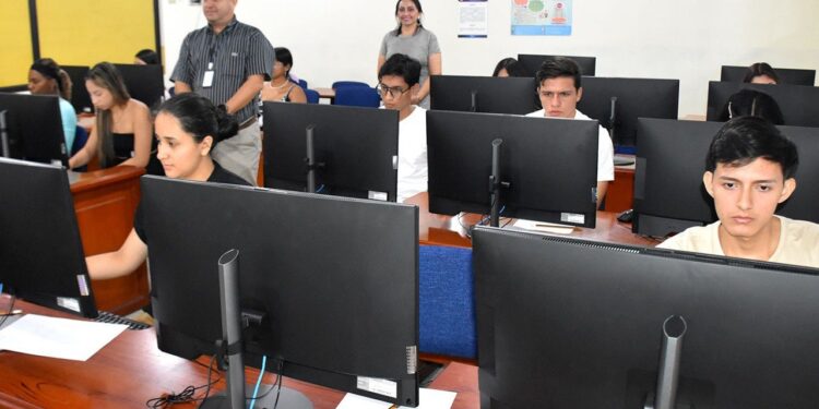 UTMACH tomará prueba de admisión el 28 y 29 de agosto