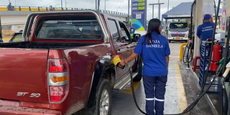 Nueva tarifa de gasolina en Ecuador a partir del 12 de agosto