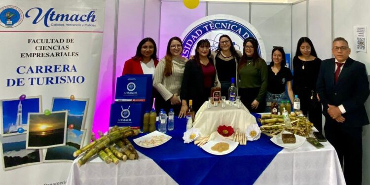 Carrera de Turismo representó a la UTMACH en Loja