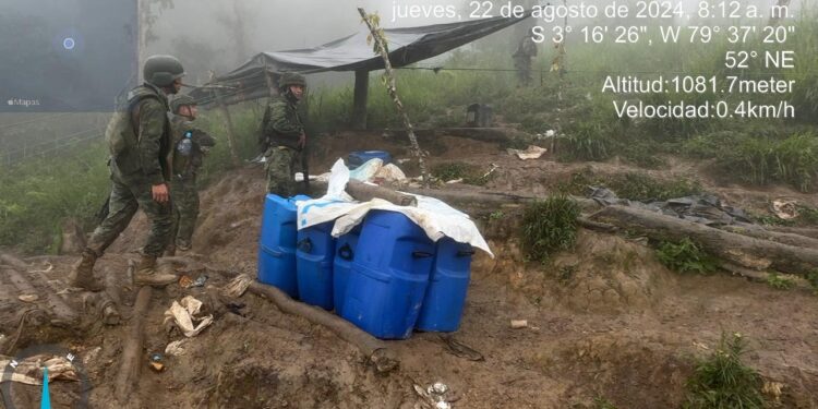 El Bloque de Seguridad aprehendió a dos sujetos con explosivos y una granada de guerra