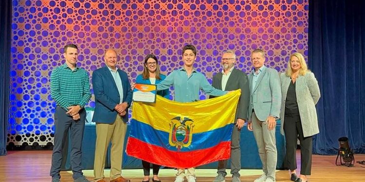 Estudiante de UEPRIM obtiene el 9no lugar en el Campeonato Mundial de Microsoft Office Specialist – Excel 365