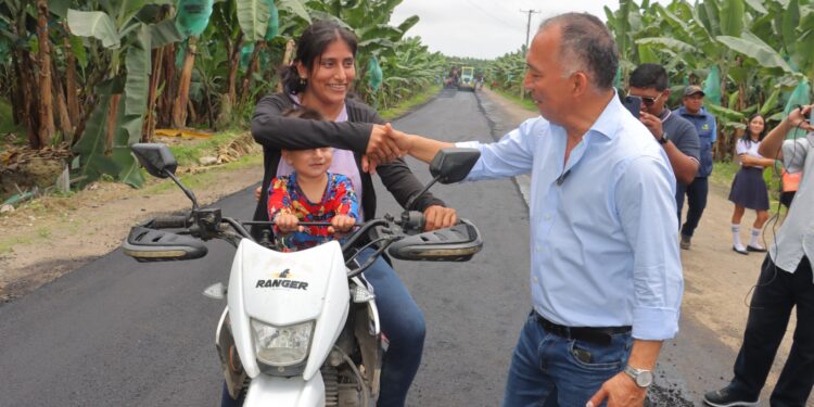 El Guabo: mejoras viales favorecen a la producción agrícola