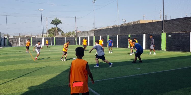 Pibes Fútbol Club se prepara para importante torneo de fútbol en la Provincia de El Oro