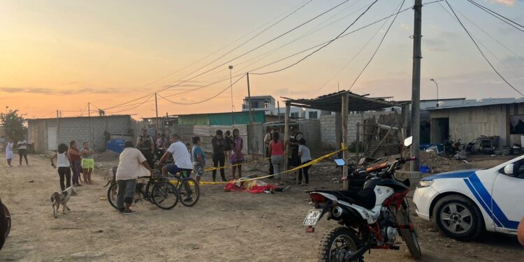 Un adolescente fue asesinado con cuatro disparos