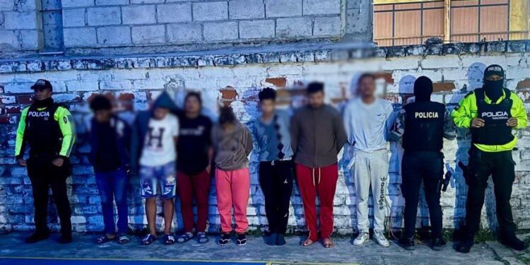 Detenidos sujetos que pretendían atentar contra agentes policiales