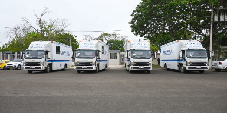 Este viernes se entregarán oficialmente los vehículos Machala contará con 4 nuevas unidades médicas móviles