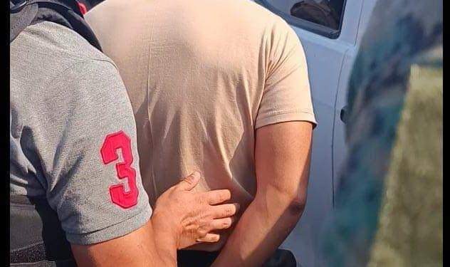 Militares detienen en Manta a policía en vehículo robado