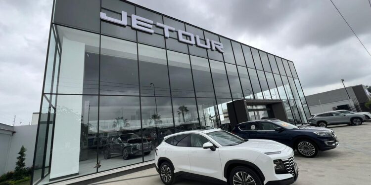 JETOUR inaugura su primer concesionario 2.0 en Machala con enfoque vanguardista
