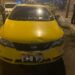 Sujeto, que habría robado un taxi, resultó herido al enfrentarse con policías