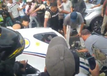 Dos fallecidos al caer avioneta en el centro del cantón La Libertad