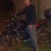 Sujetos armados la amenazaron para robarle la motocicleta