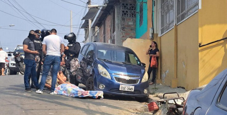 Un asesinato se registró en la parte posterior de una institución educativa
