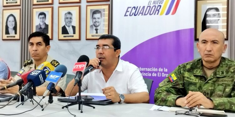 6.813 funcionarios públicos garantizarán la seguridad en El Oro durante los Feriados