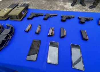 Cuatro detenidos tras un enfrentamiento con la Policía