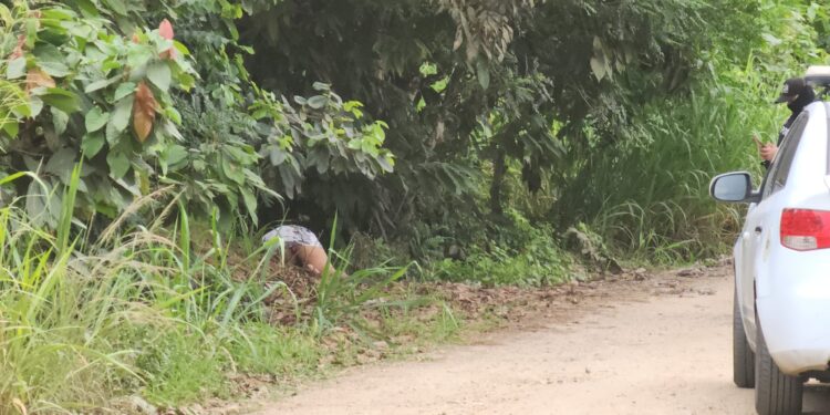 Mujer asesinada también presentaba heridas de bala y estaba maniatada