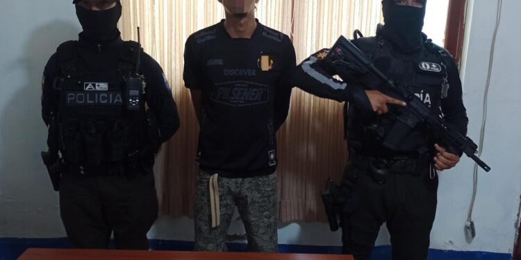Detenido con sobres de sustancias ilícitas y un celular robado