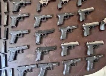 En una vivienda allanada encontraron un arsenal de armas