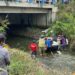 Murió luego que camioneta cayó de un puente