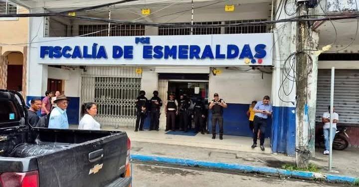 Fiscalía de Esmeraldas fue allanada por tráfico de influencias
