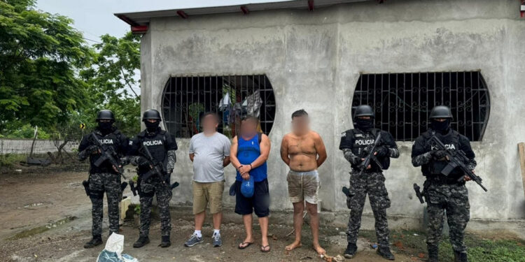 Tres detenidos en rescate de secuestrado por el que pedían 300.000 dólares