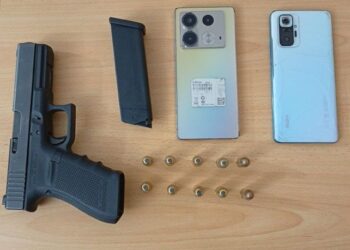 Extranjero, que sería parte de un grupo delictivo, detenido con arma de fuego