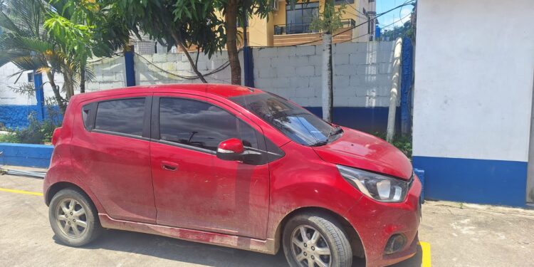 Aprehensión de sujeto en poder de un carro robado