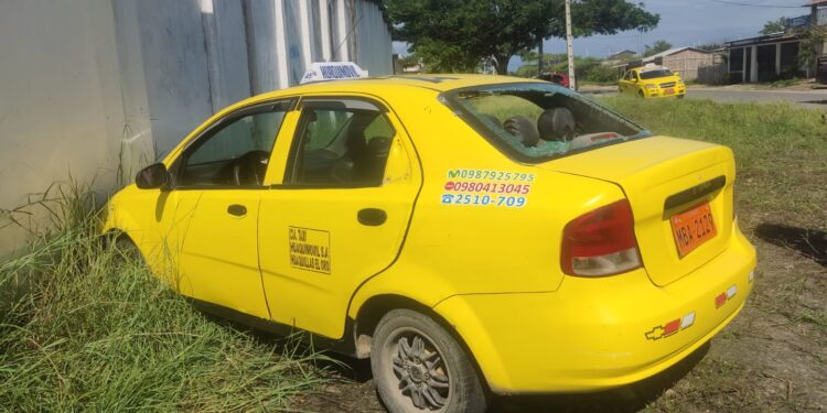 Taxista resultó víctima colateral del ataque que dejó tres heridos