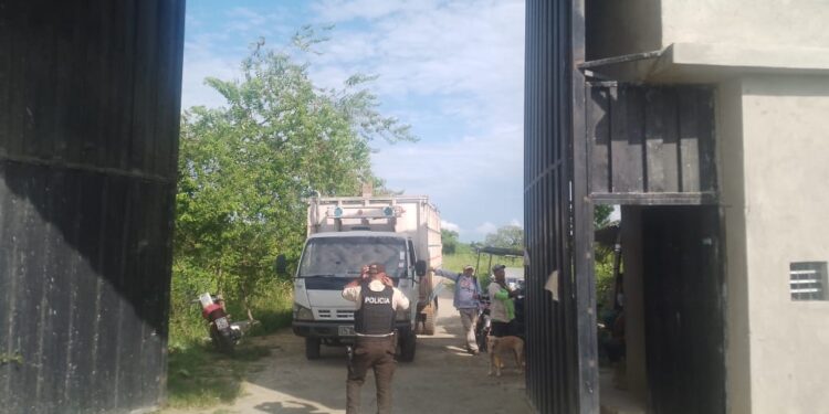 Trabajadores de una camaronera fueron asaltados