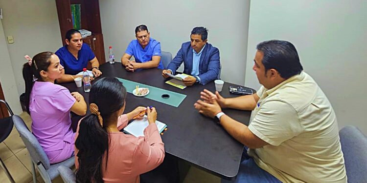 La Universidad Técnica de Machala y el Colegio de Médicos de El Oro firman convenio marco de cooperación interinstitucional