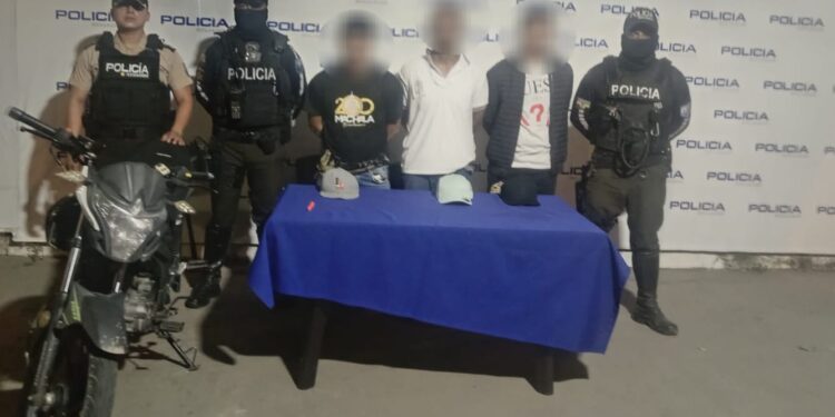 Detenidos en la Zona Rosa de Machala con una motocicleta robada