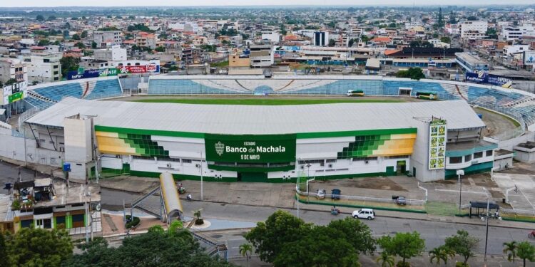 El Estadio 9 de Mayo de Machala celebra 86 años de historia y deporte