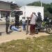 Terminó con una fractura en la pierna en un choque de motos