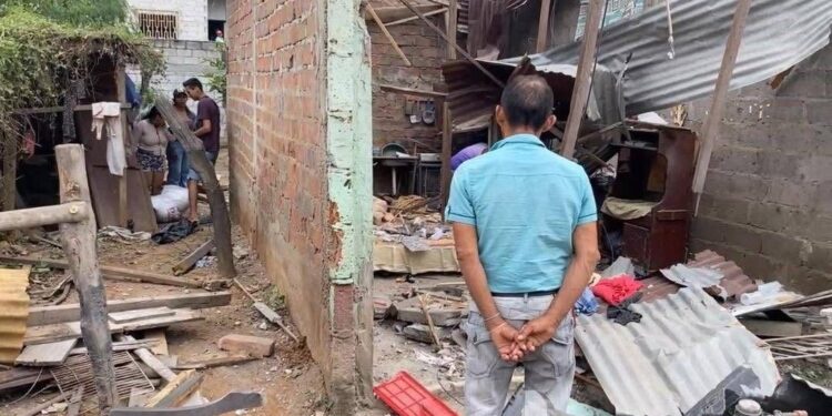 Objetivo de atentado explosivo era el líder de una banda delictiva