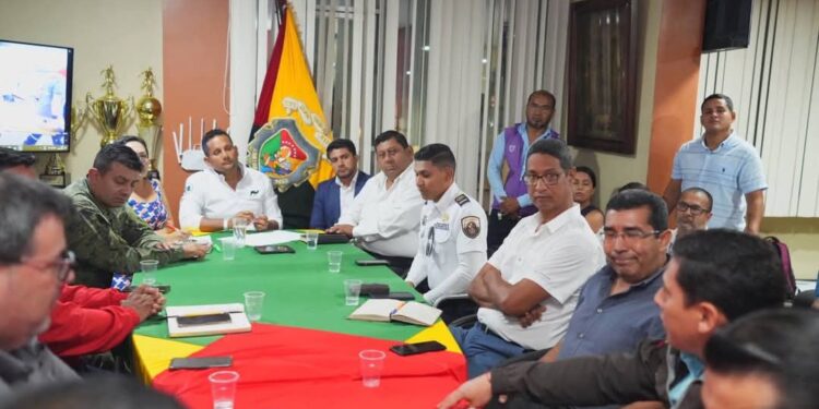 Alcalde Larry Vite lideró reunión de seguridad en Santa Rosa