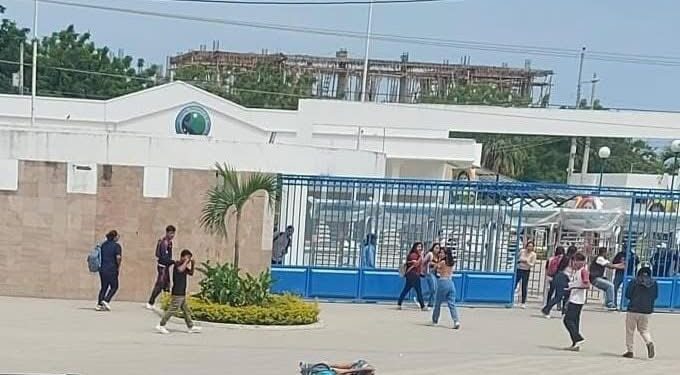 Ataque armado en la universidad de Santa Elena deja dos muertos