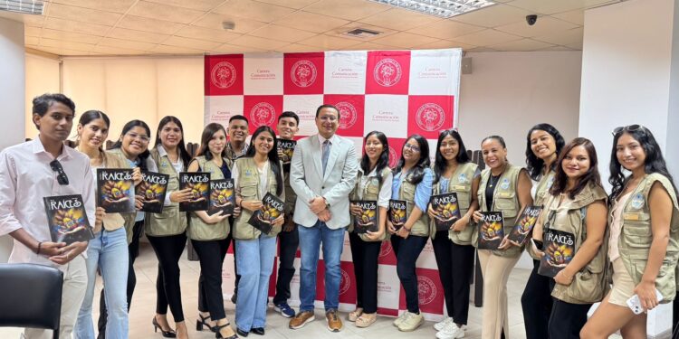 Ocho proyectos universitarios participan en concurso Café Comunicacional UTMACH.