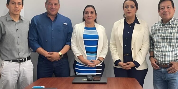 Dra. Yulissa Aguilar Reelegida como Presidenta de EMGIRZAPP