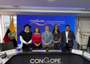 Clemente Bravo Asume la Presidencia del CONGOPE con un Compromiso de Liderazgo