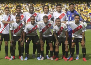 Para el técnico de Perú, Ecuador ya no necesita de la altura para ganar