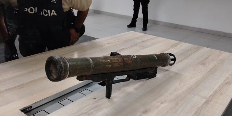 La Policía encontró un lanzagranadas en un operativo