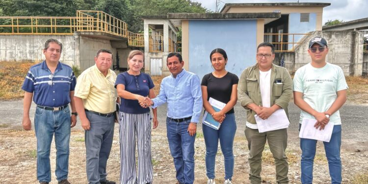 Alcaldes de Arenillas y Huaquillas firman acta de liquidación de EMRAPAH