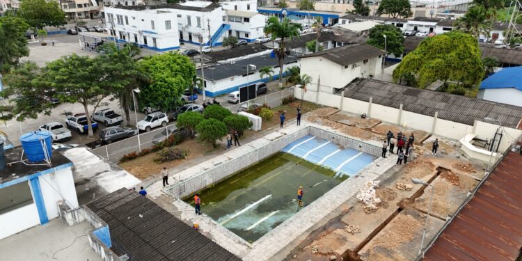 Prefectura reacondicionará piscina del Comando de la Policía de Machala