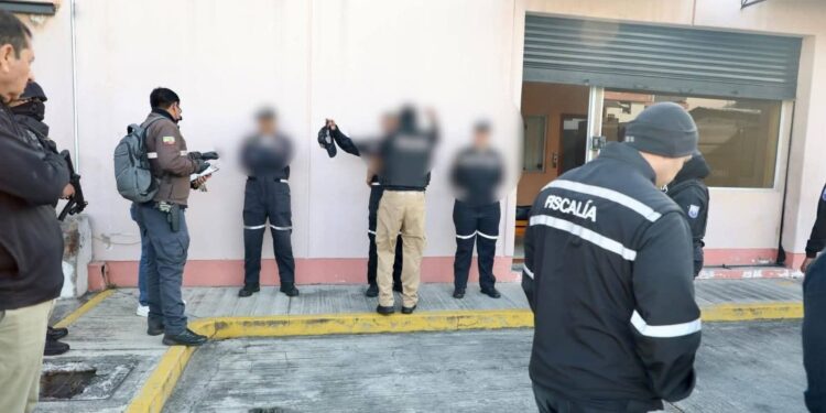 Ya son 10 detenidos por vender armas a bandas criminales, seis son policías en servicio activo