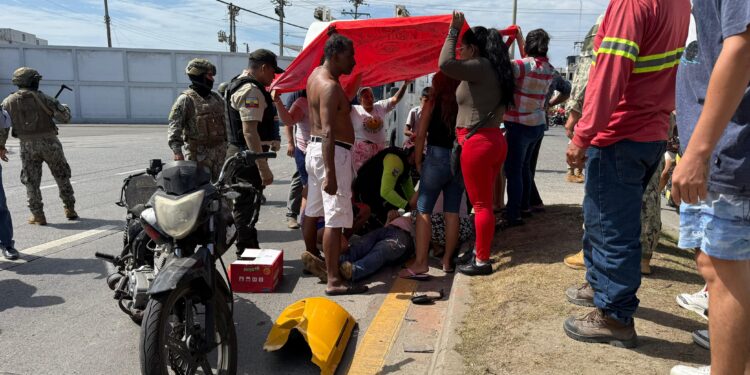 Motorizado herido tras accidente de tránsito