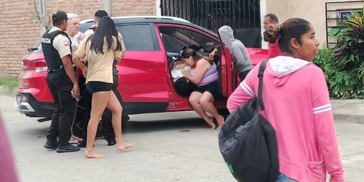 Conducía un vehículo cuando lo mataron